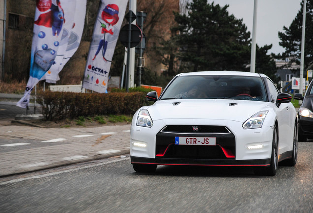 Nissan GT-R 2015