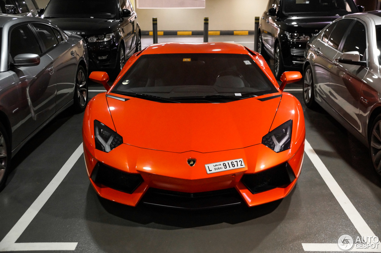 Lamborghini Aventador LP700-4