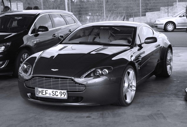 Aston Martin V8 Vantage