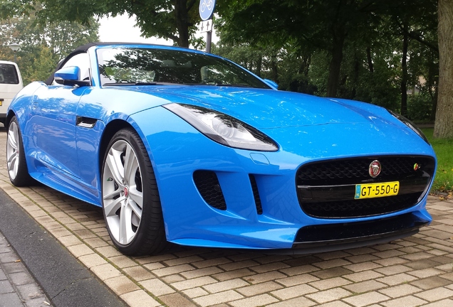 Jaguar F-TYPE S AWD Convertible