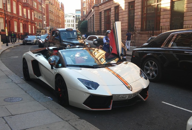 Lamborghini Aventador LP700-4 Roadster