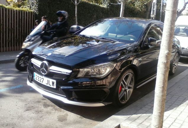 Mercedes-Benz CLA 45 AMG C117