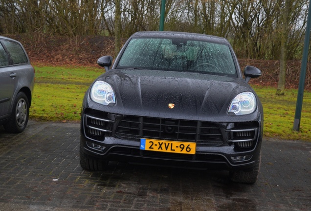 Porsche 95B Macan Turbo