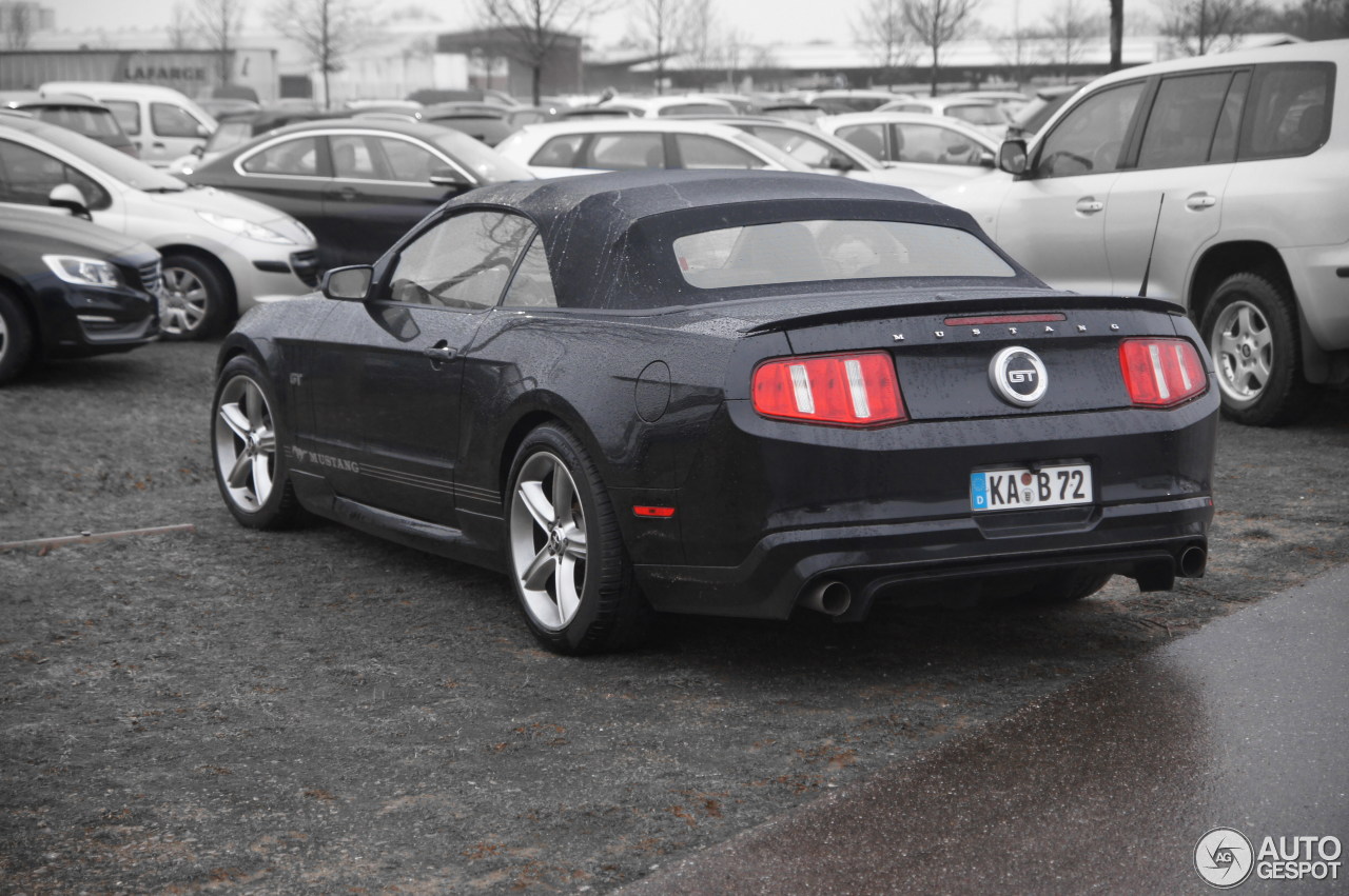 Ford Mustang GT Convertible 2010