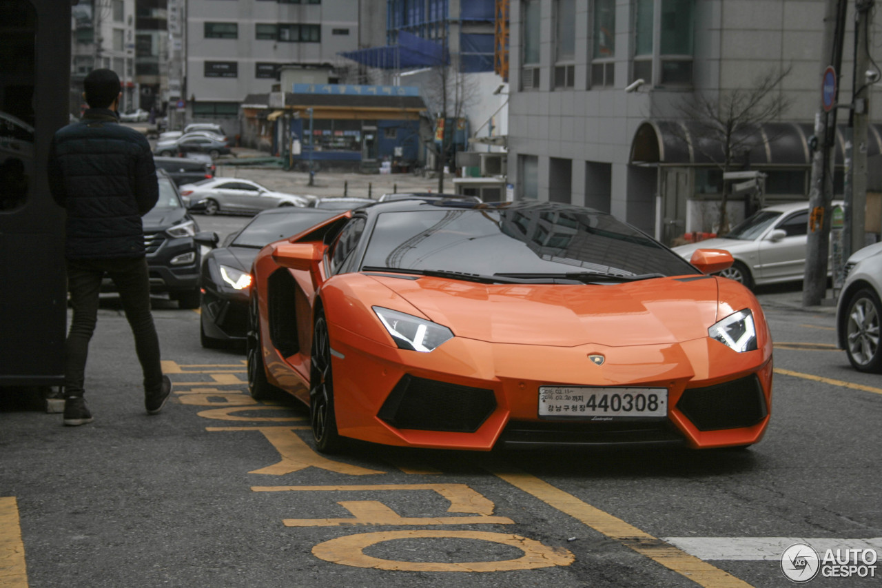 Lamborghini Aventador LP700-4 Roadster