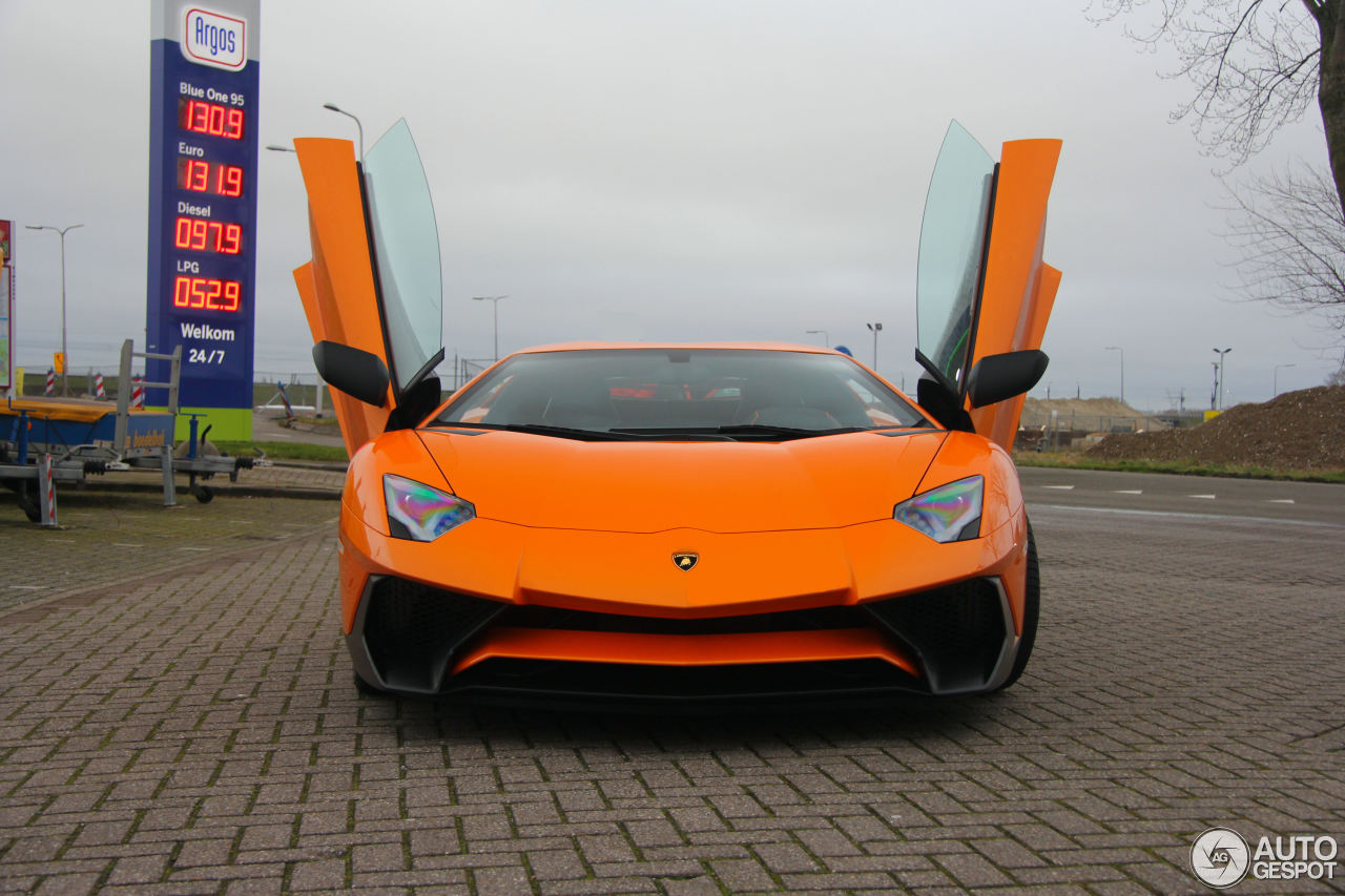 Lamborghini Aventador LP750-4 SuperVeloce