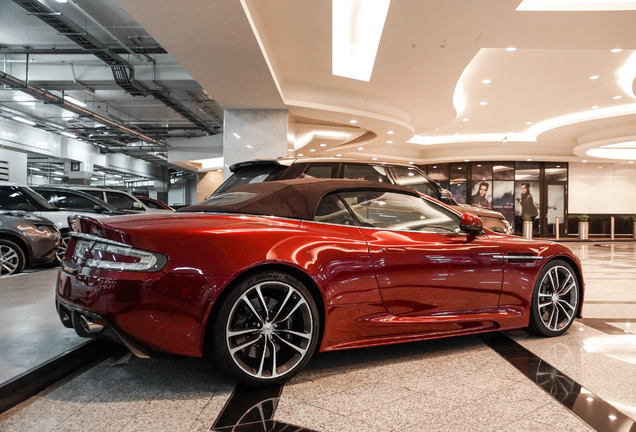 Aston Martin DBS Volante