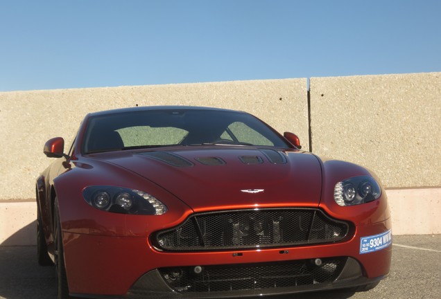 Aston Martin V12 Vantage S