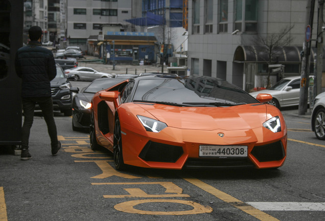 Lamborghini Aventador LP700-4 Roadster