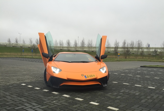 Lamborghini Aventador LP750-4 SuperVeloce