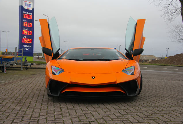 Lamborghini Aventador LP750-4 SuperVeloce