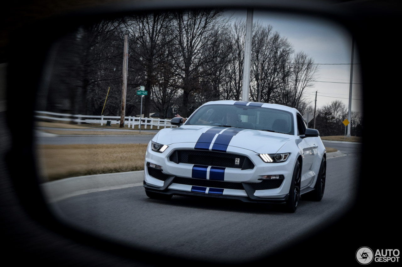 Ford Mustang Shelby GT350 2015