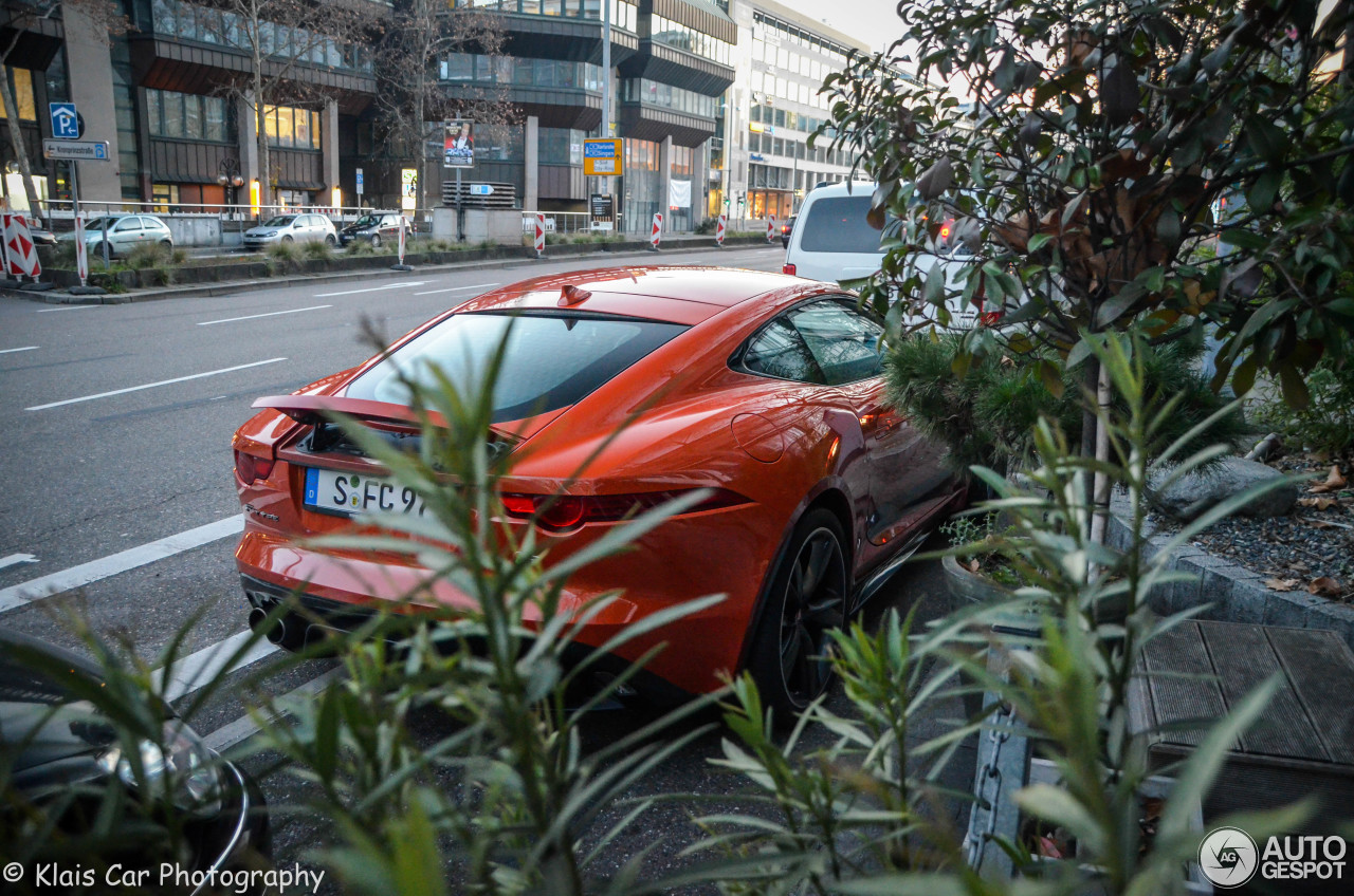 Jaguar F-TYPE R Coupé