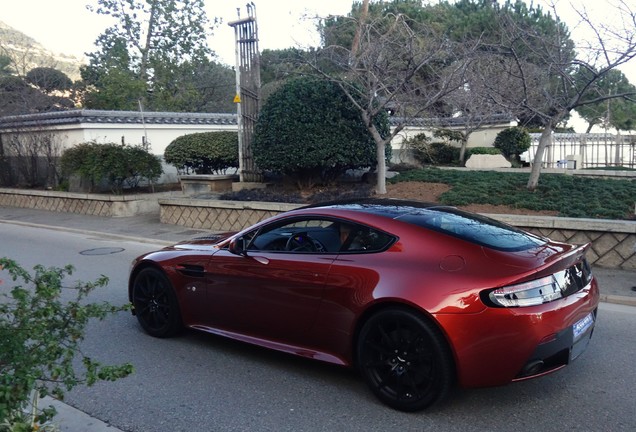 Aston Martin V12 Vantage S