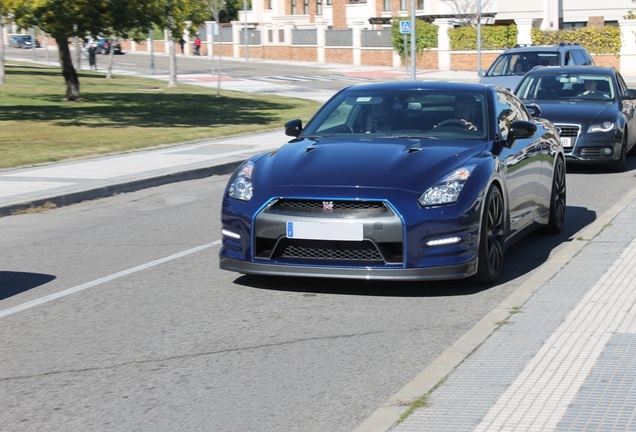 Nissan GT-R 2013