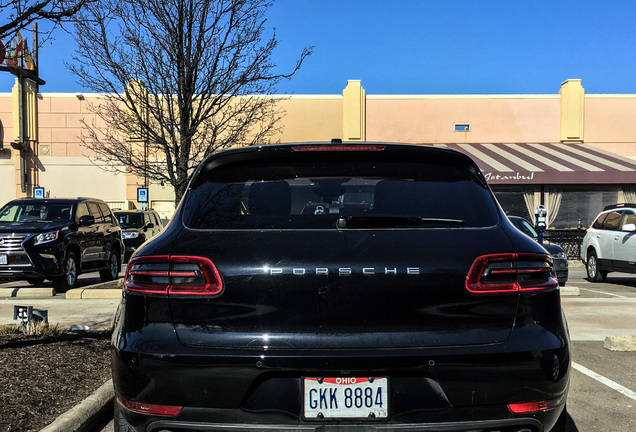 Porsche 95B Macan Turbo