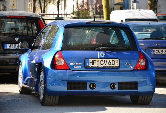 Renault Clio V6 Phase II