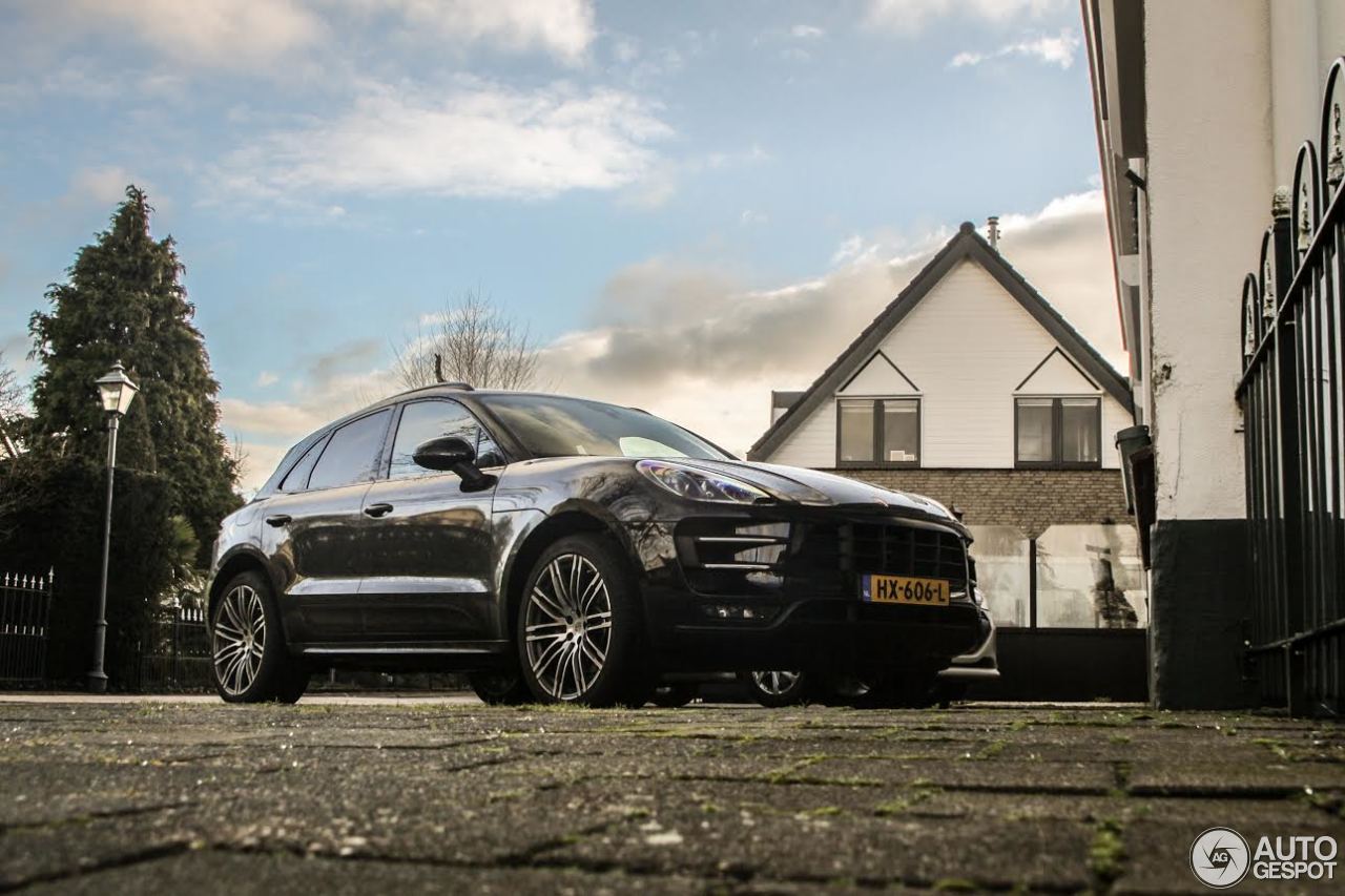 Porsche 95B Macan Turbo