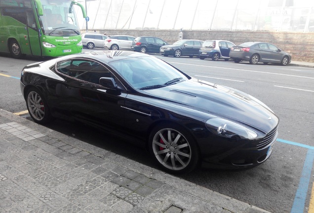 Aston Martin DB9