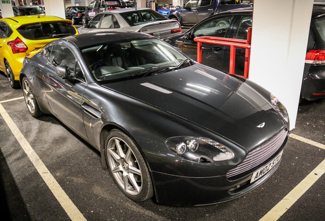 Aston Martin V8 Vantage