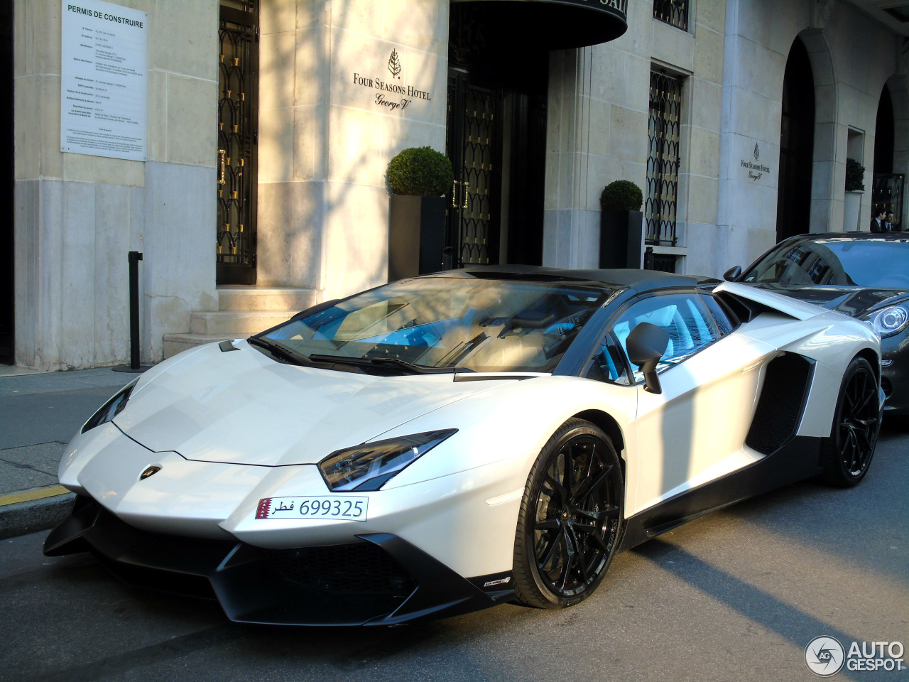 Lamborghini Aventador LP700-4 Roadster MVM Automotive Design