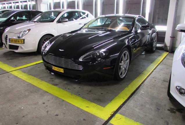 Aston Martin V8 Vantage