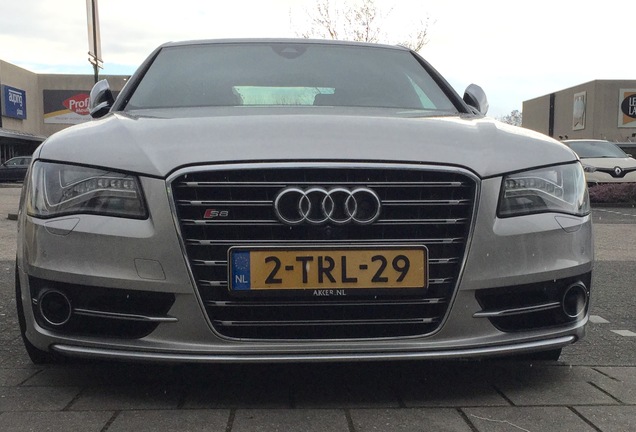 Audi S8 D4