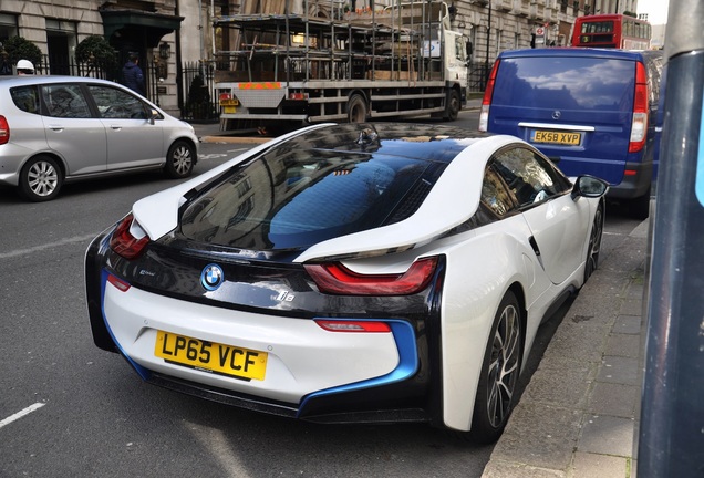 BMW i8