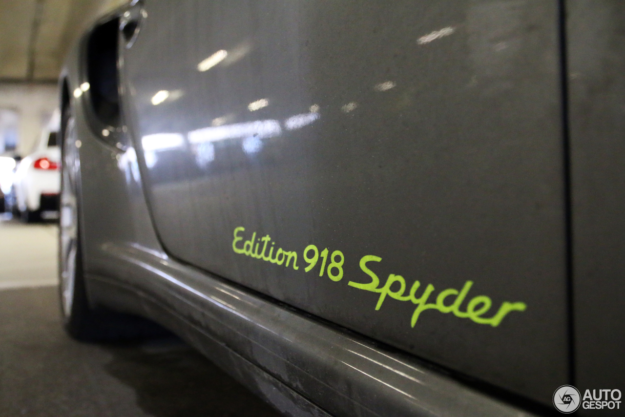 Porsche 997 Turbo S 918 Spyder Edition