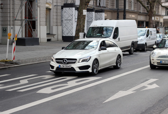 Mercedes-AMG CLA 45 Shooting Brake X117