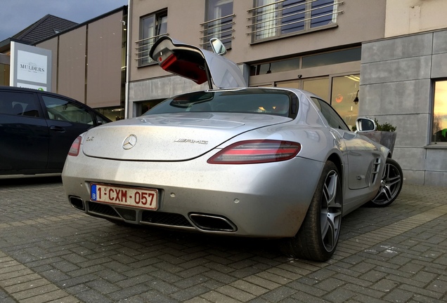 Mercedes-Benz SLS AMG