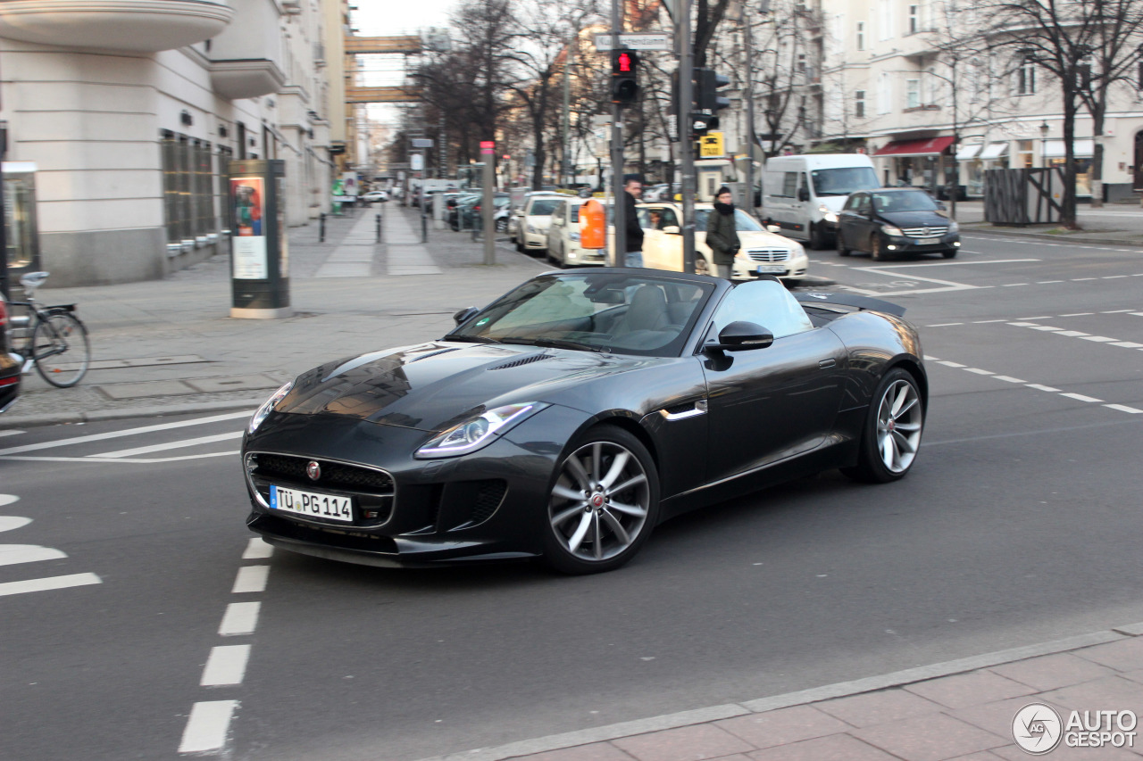 Jaguar F-TYPE S Convertible