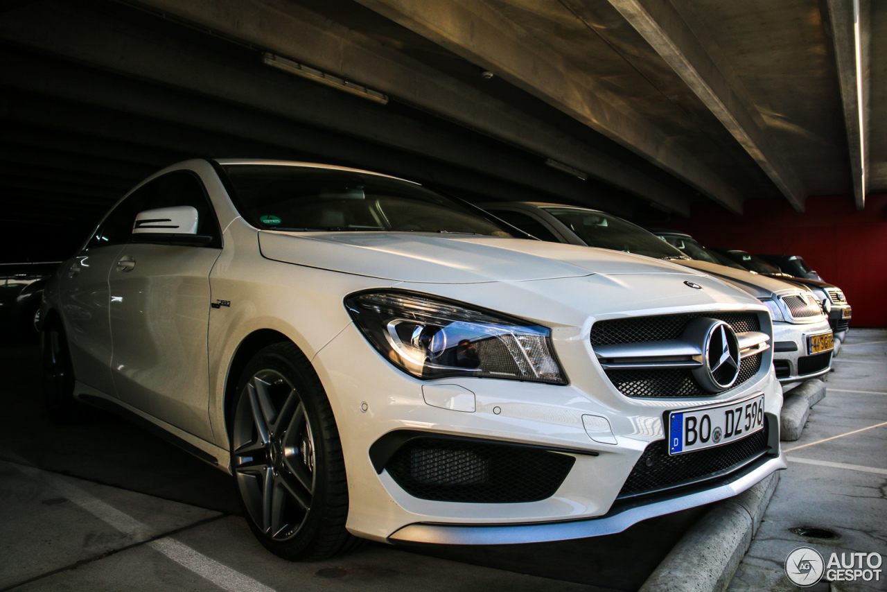 Mercedes-Benz CLA 45 AMG C117