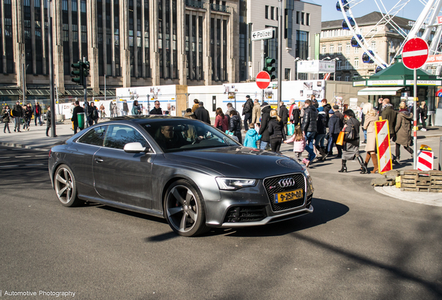 Audi RS5 B8 2012