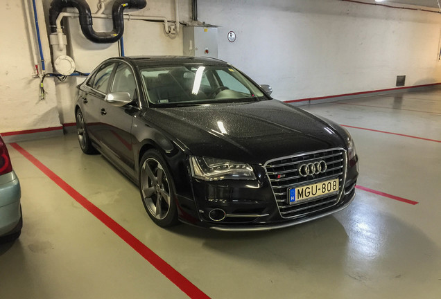 Audi S8 D4