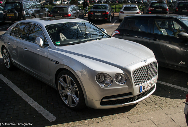 Bentley Flying Spur V8