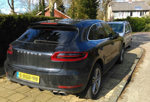 Porsche 95B Macan Turbo