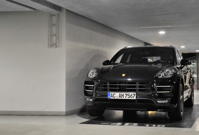 Porsche 95B Macan Turbo