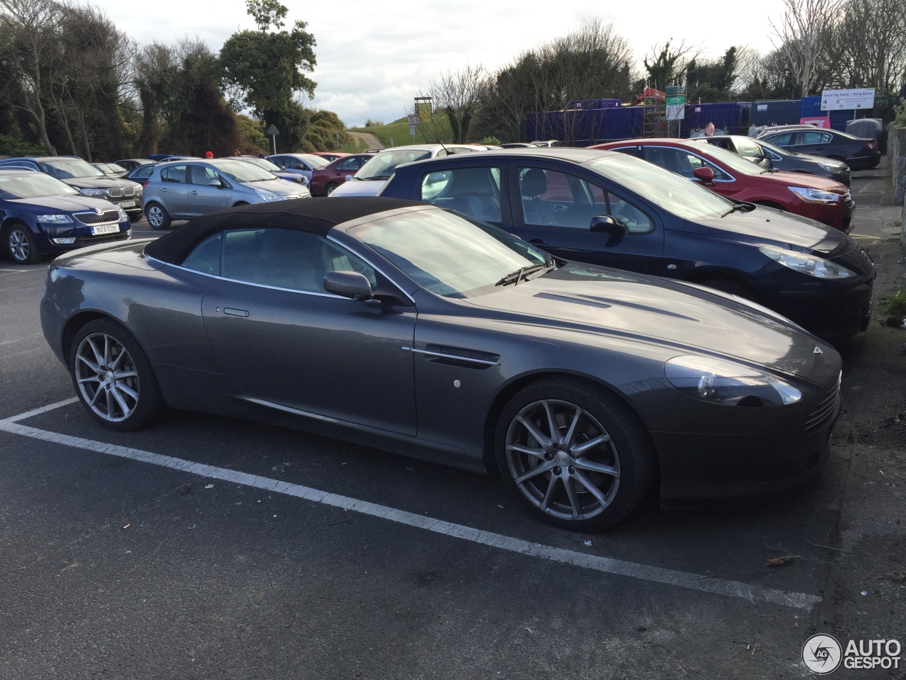 Aston Martin DB9 Volante