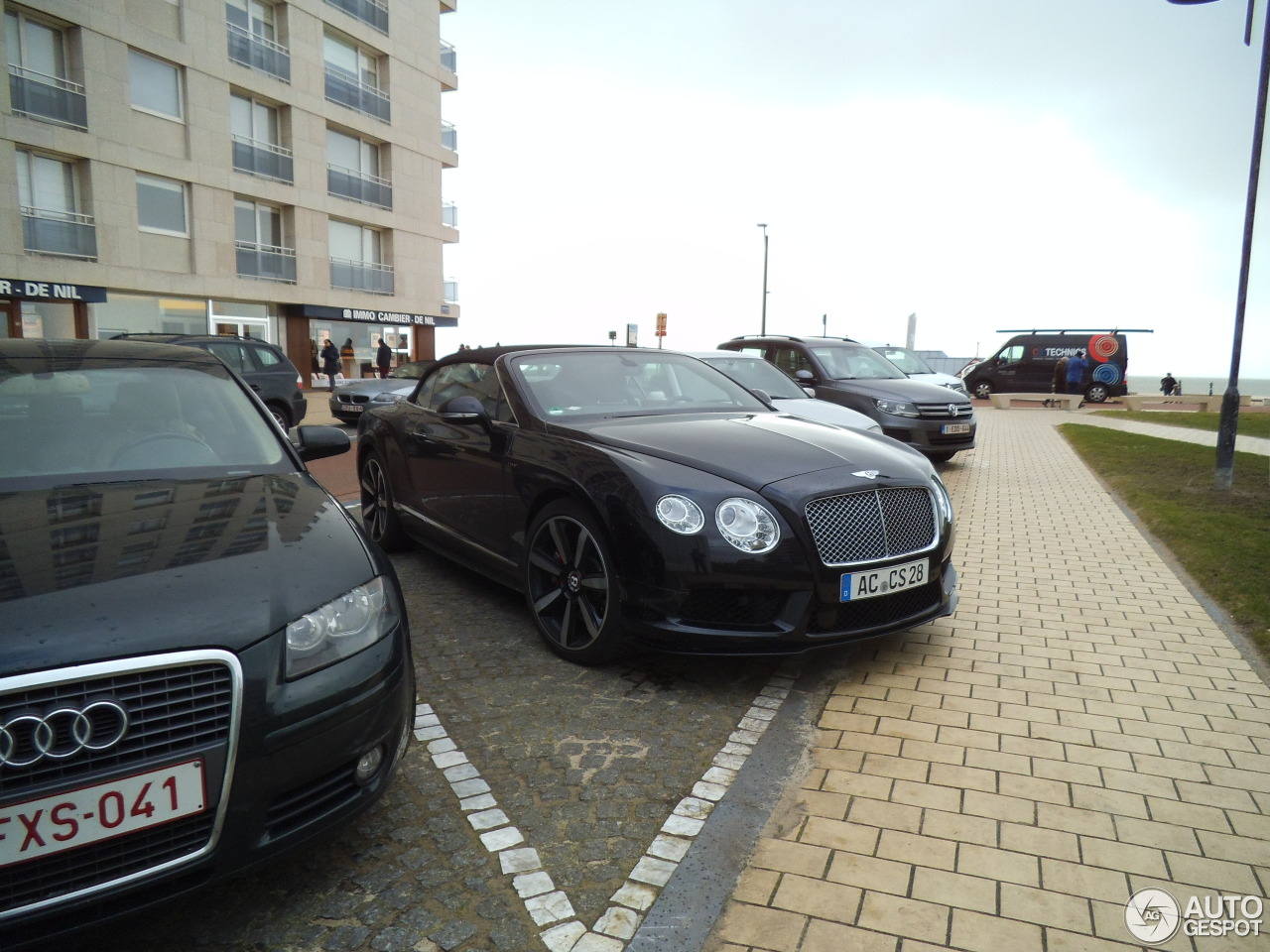 Bentley Continental GTC V8 S