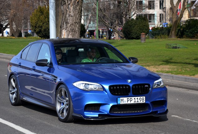 BMW M5 F10 2011