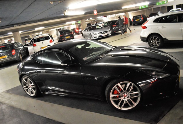 Jaguar F-TYPE R Coupé