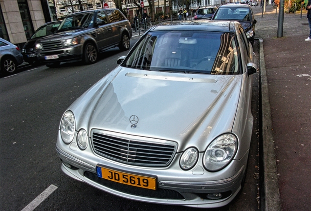 Mercedes-Benz E 55 AMG