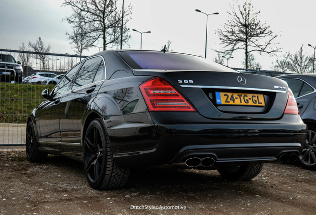 Mercedes-Benz S 65 AMG V221