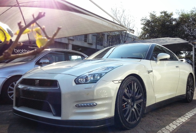 Nissan GT-R 2011