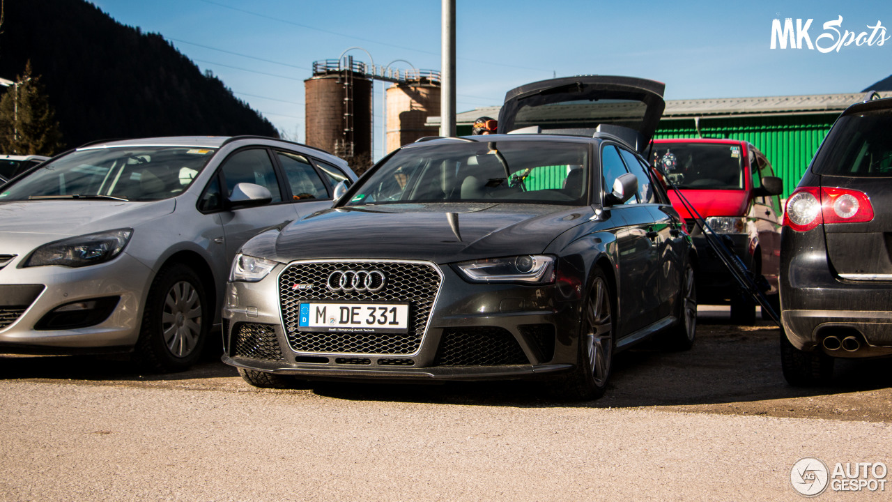 Audi RS4 Avant B8