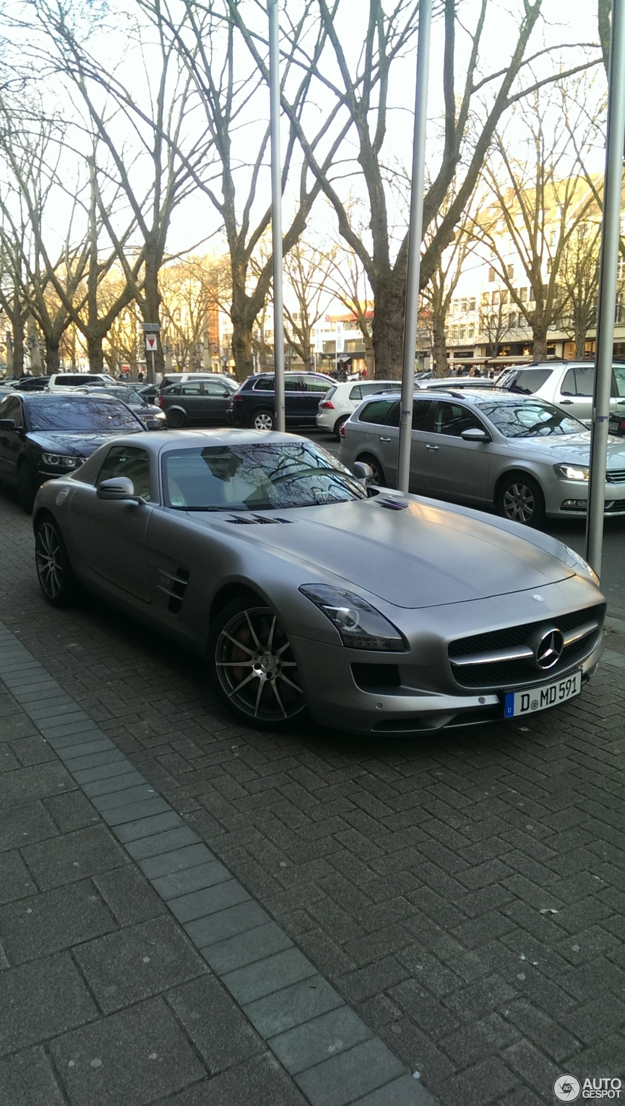 Mercedes-Benz SLS AMG