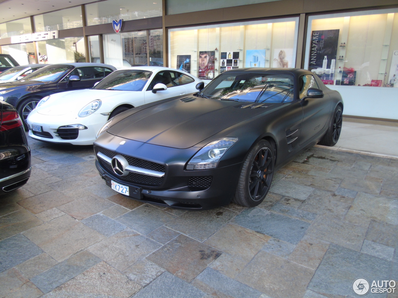 Mercedes-Benz SLS AMG