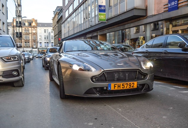 Aston Martin V12 Vantage S