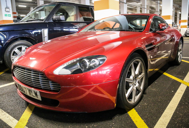 Aston Martin V8 Vantage